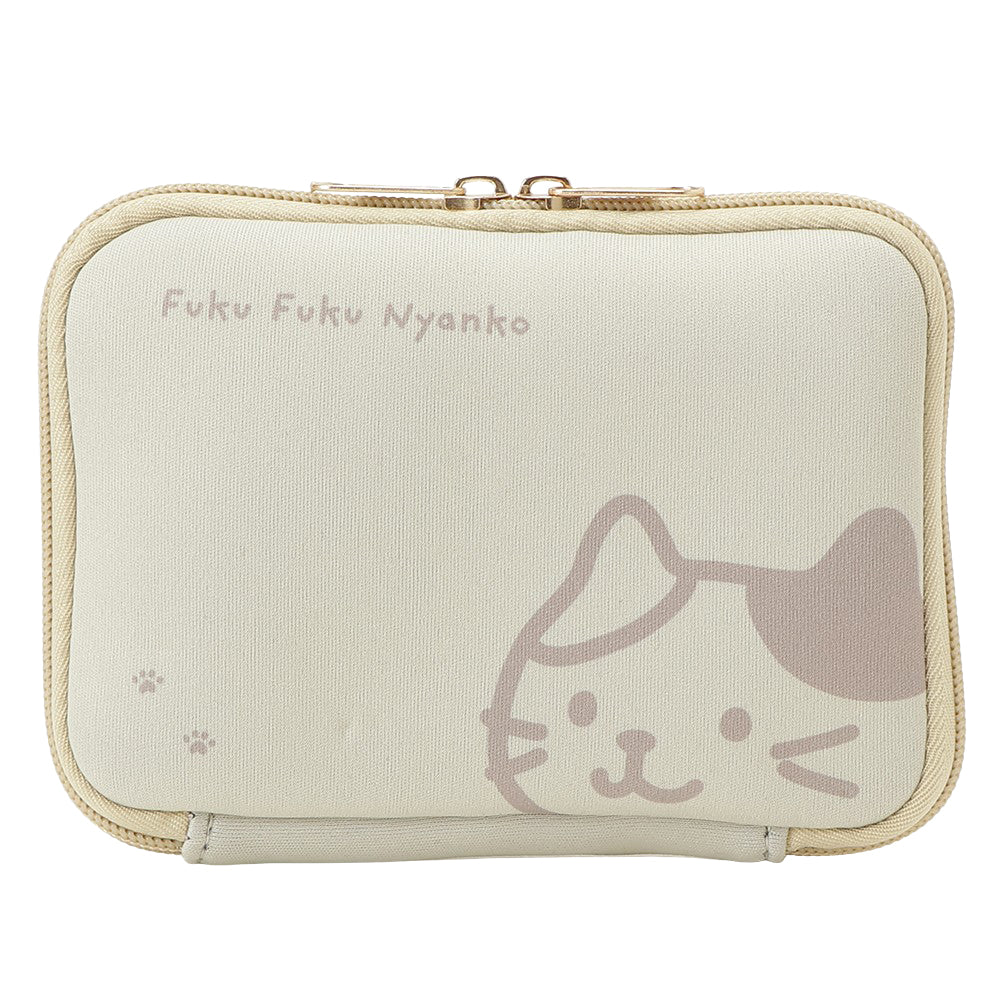 ふくふくにゃんこ  モバイルバッテリーケース２