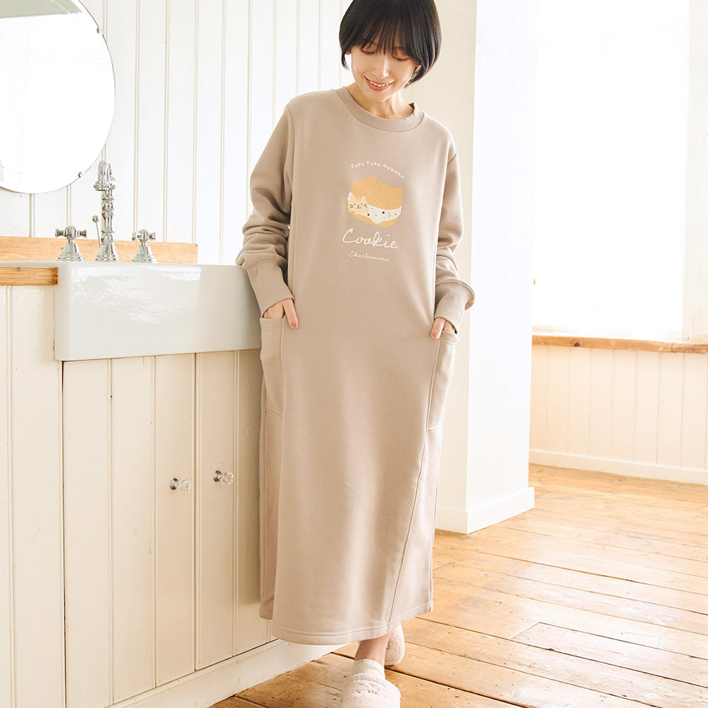 ふくふくにゃんこ スウェットワンピース – HAPiNS online shop