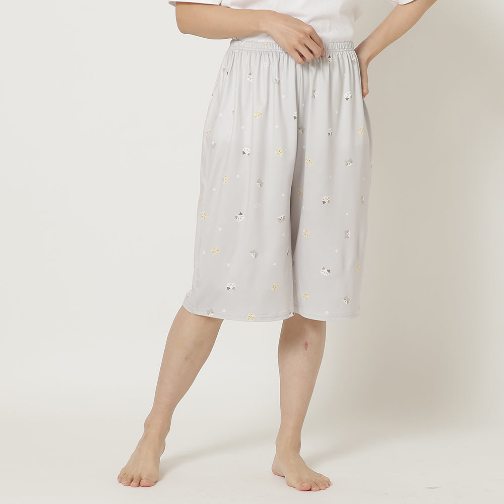 ぷくぷくです ふくふくにゃんこ バズTシャツ【WEB限定】 – HAPiNS online shop