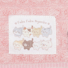  ふくふくにゃんこ みつめてタオルチーフ
