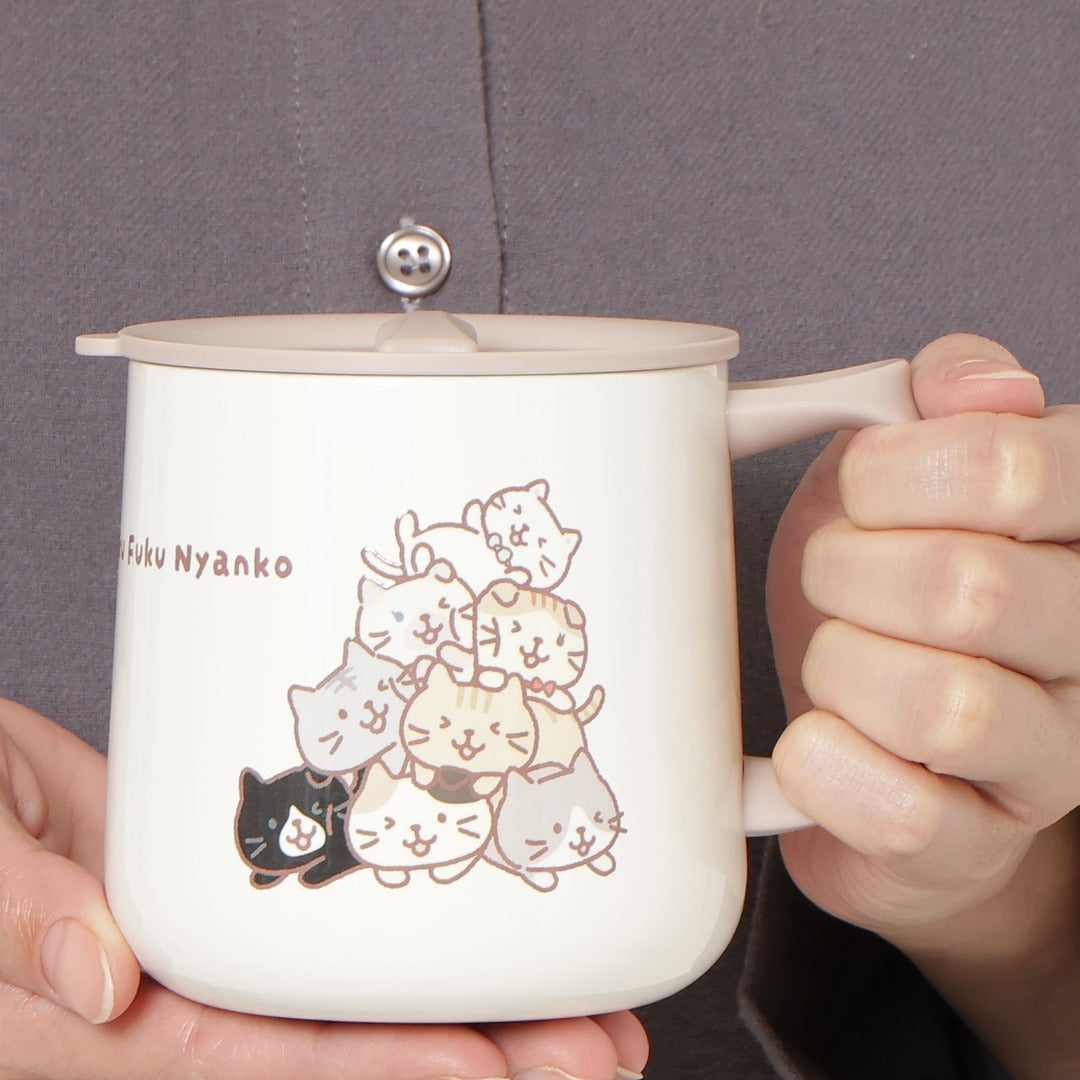 ふくふくにゃんこ むぎゅっとにゃんこふた付きステンレスマグ – HAPiNS