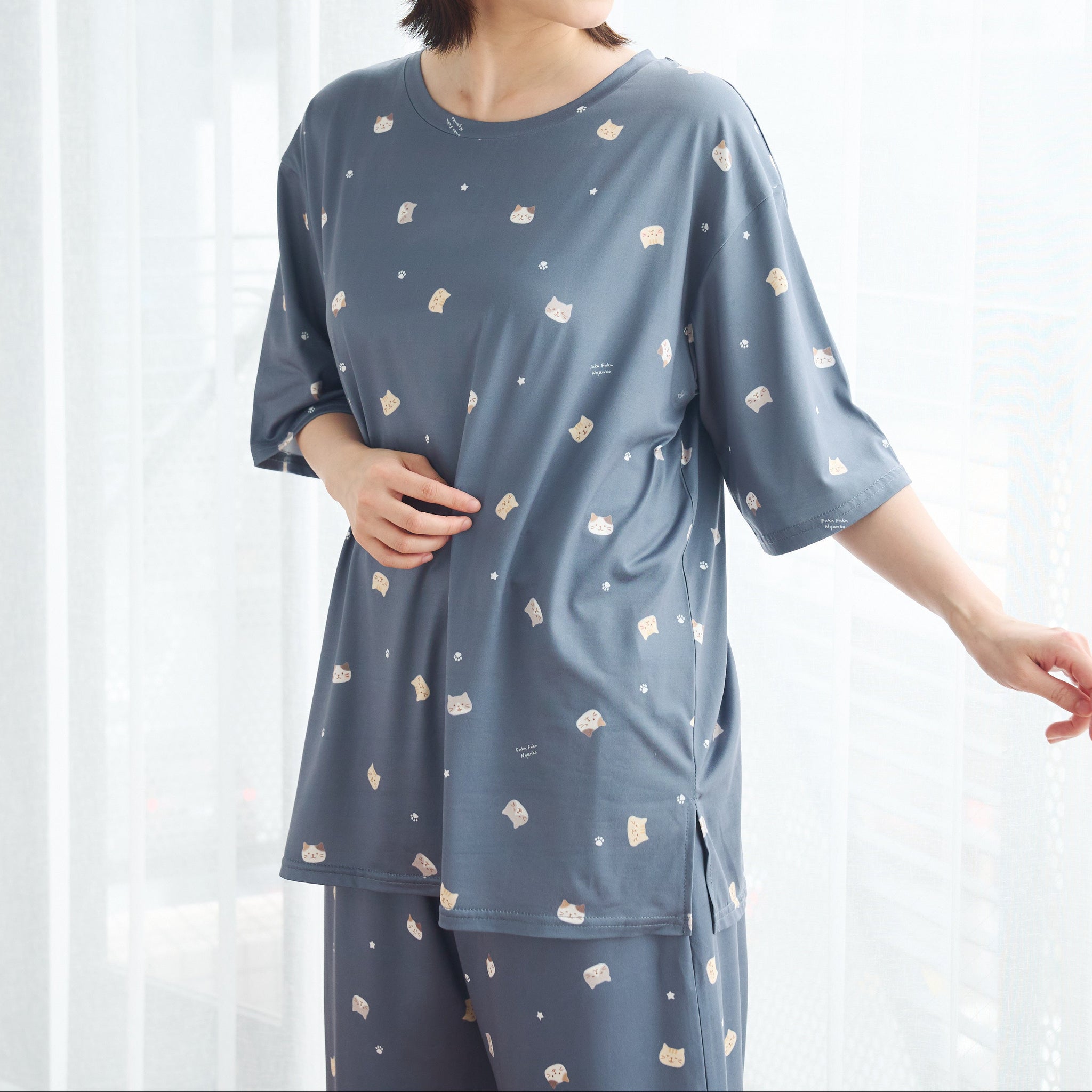 ふくふくにゃんこ やわらか涼感Tシャツ – HAPiNS online shop