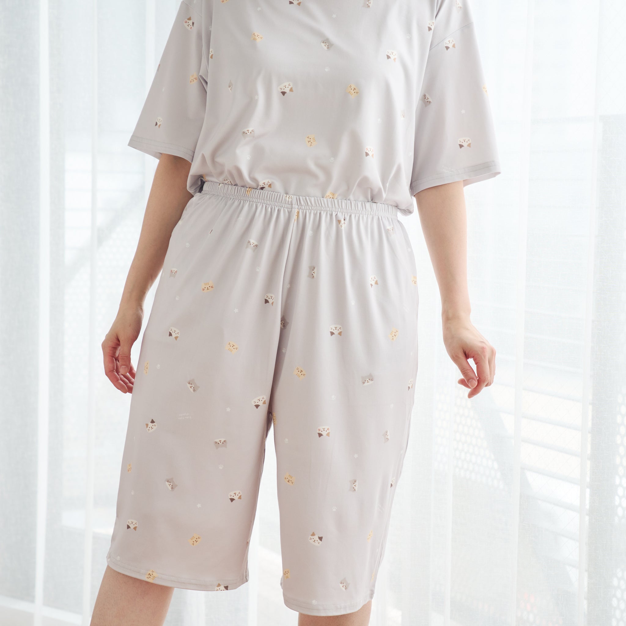 ふくふくにゃんこ やわらか涼感パンツ – HAPiNS online shop