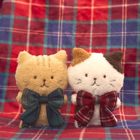 ふくふくにゃんこ タータンリボンおすわりマスコット