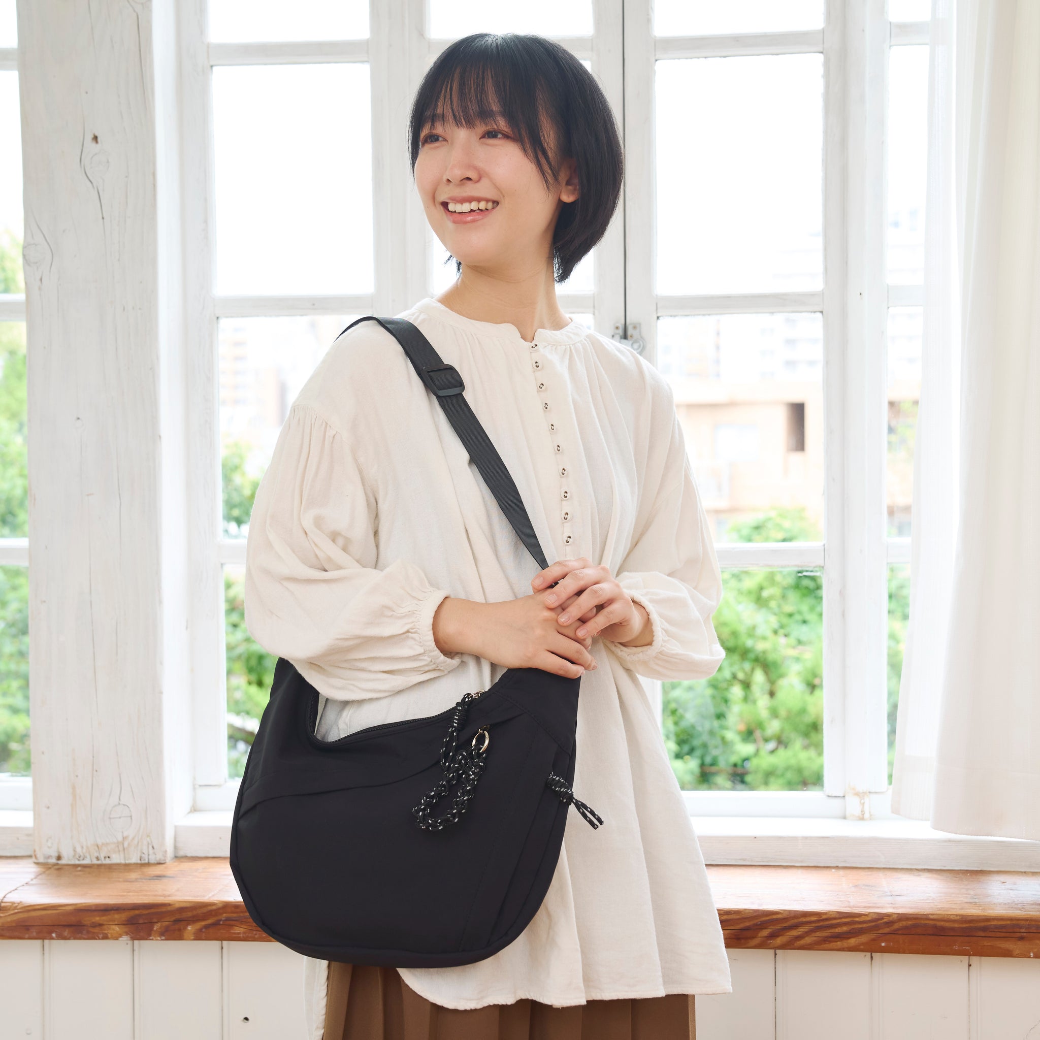 エースショルダーバッグ – HAPiNS online shop