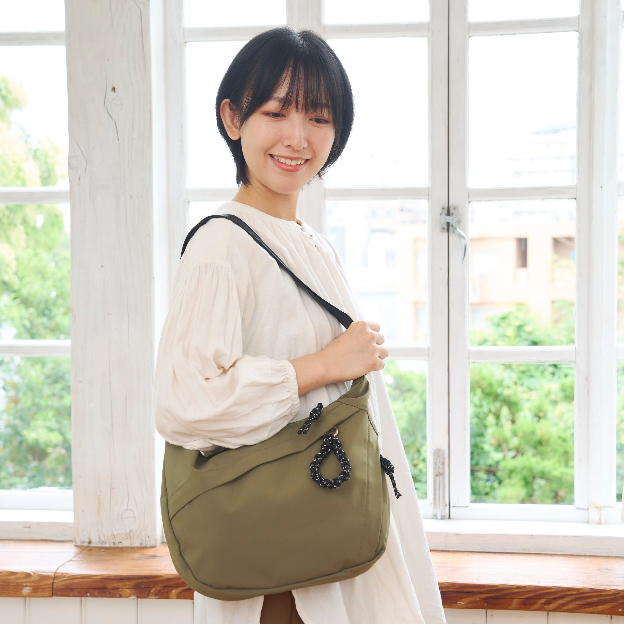 エースショルダーバッグ – HAPiNS online shop