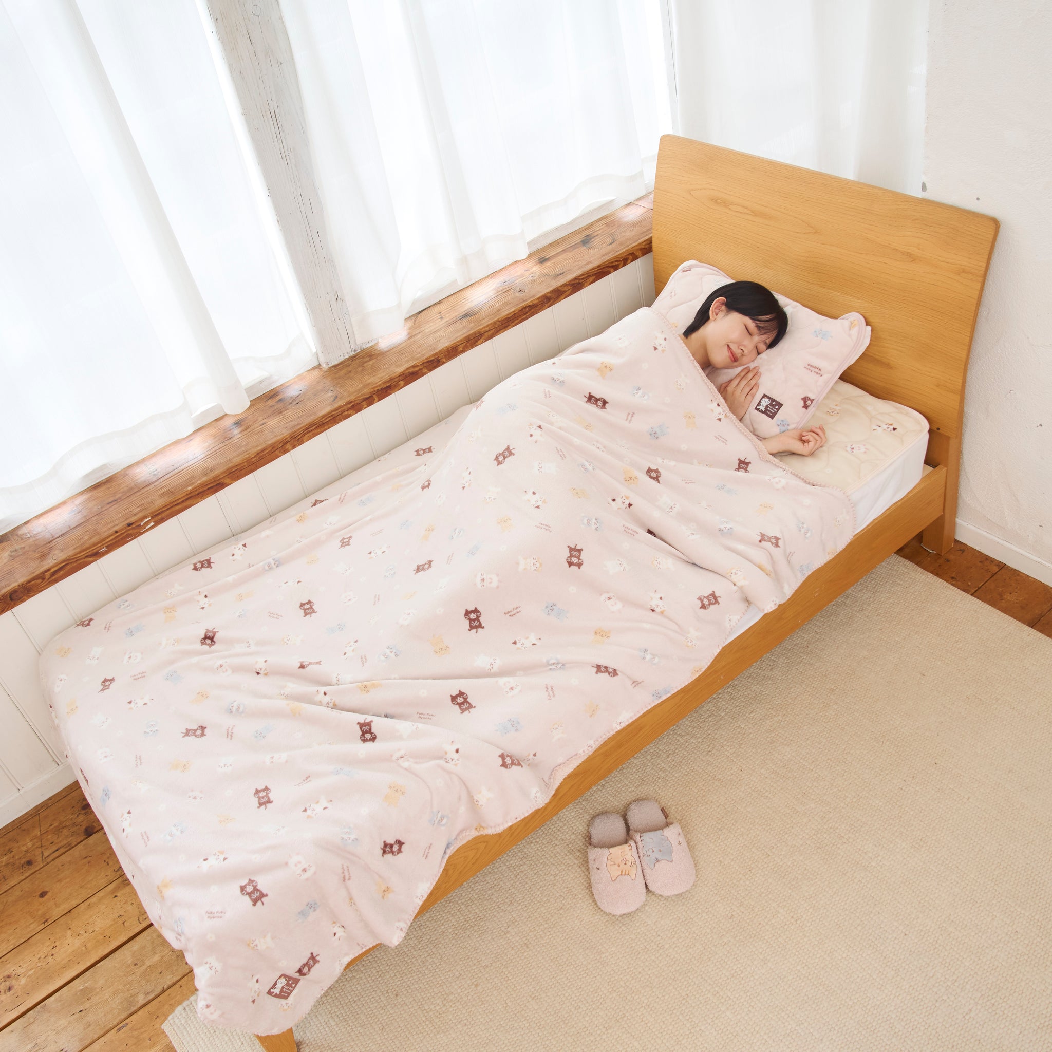 ふくふくにゃんこ フランネルブランケットLL – HAPiNS online shop