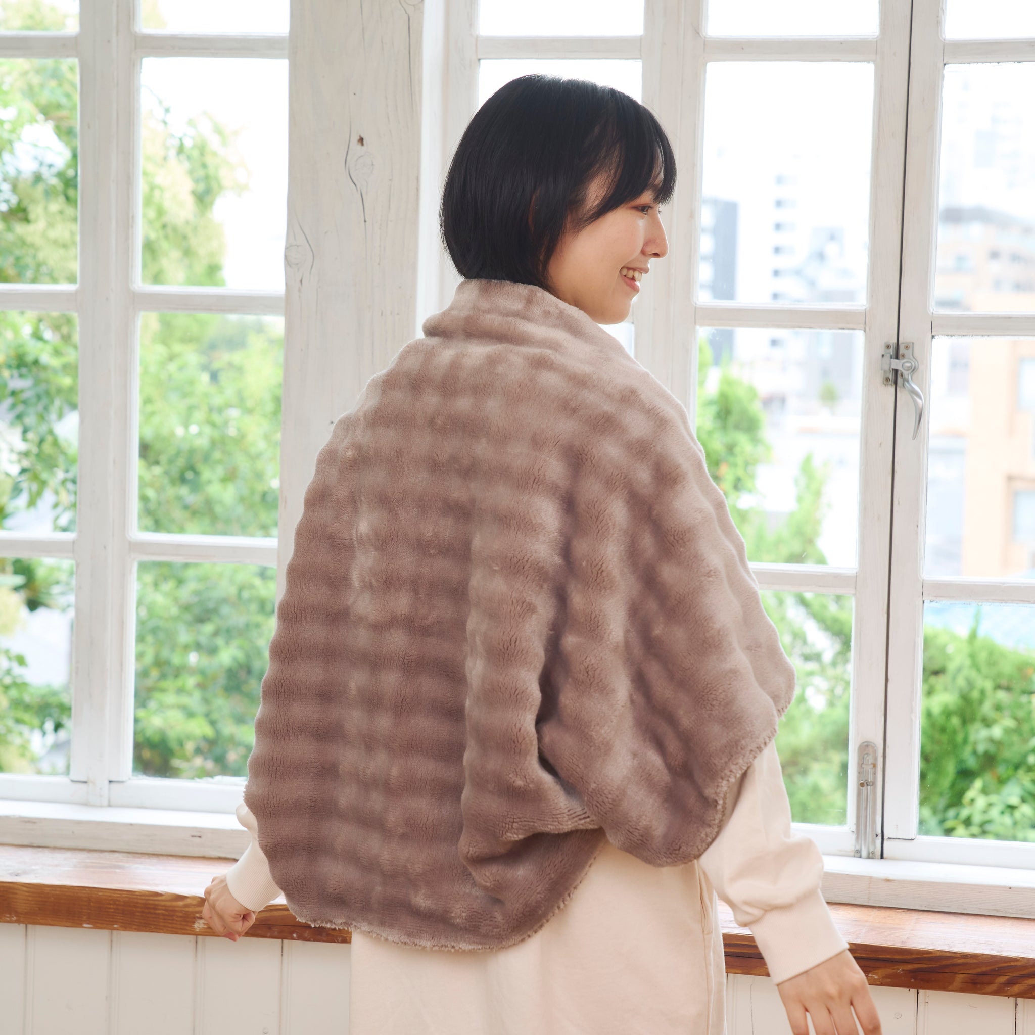 ふくふくにゃんこ とろけるぽこぽこブランケットM – HAPiNS online shop