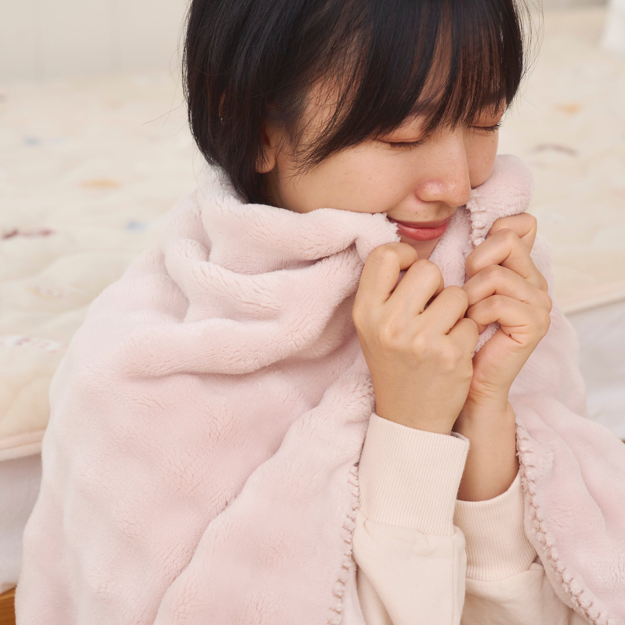 ふくふくにゃんこ とろけるぽこぽこブランケットL – HAPiNS online shop