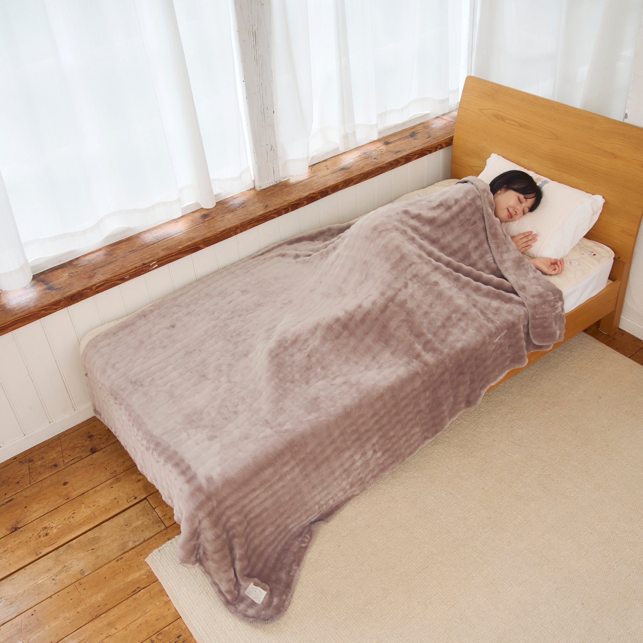 ふくふくにゃんこ とろけるぽこぽこブランケットLL – HAPiNS online shop