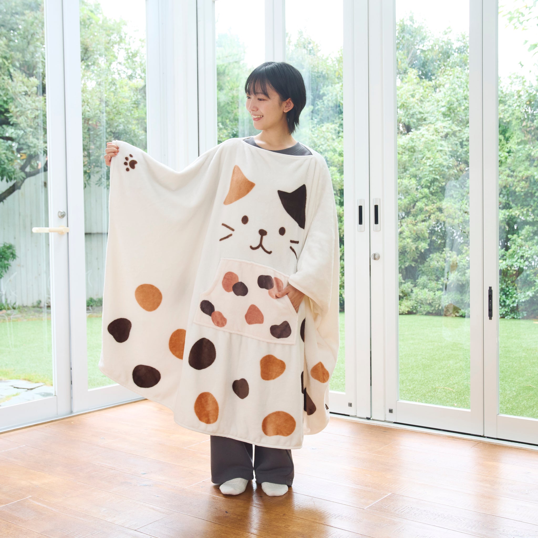 ふくふくにゃんこ 着るにゃんケット – HAPiNS online shop