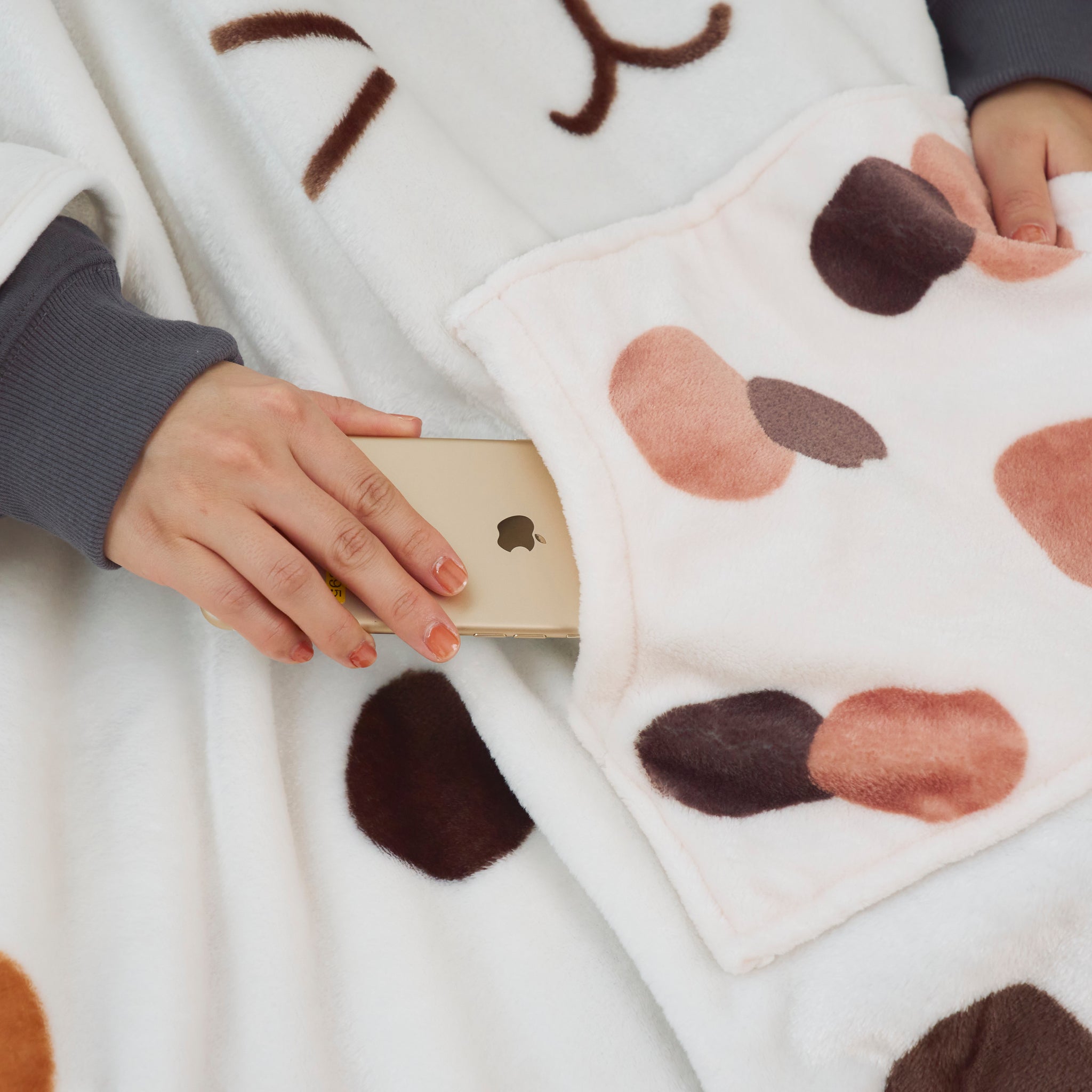 ふくふくにゃんこ 着るにゃんケット – HAPiNS online shop