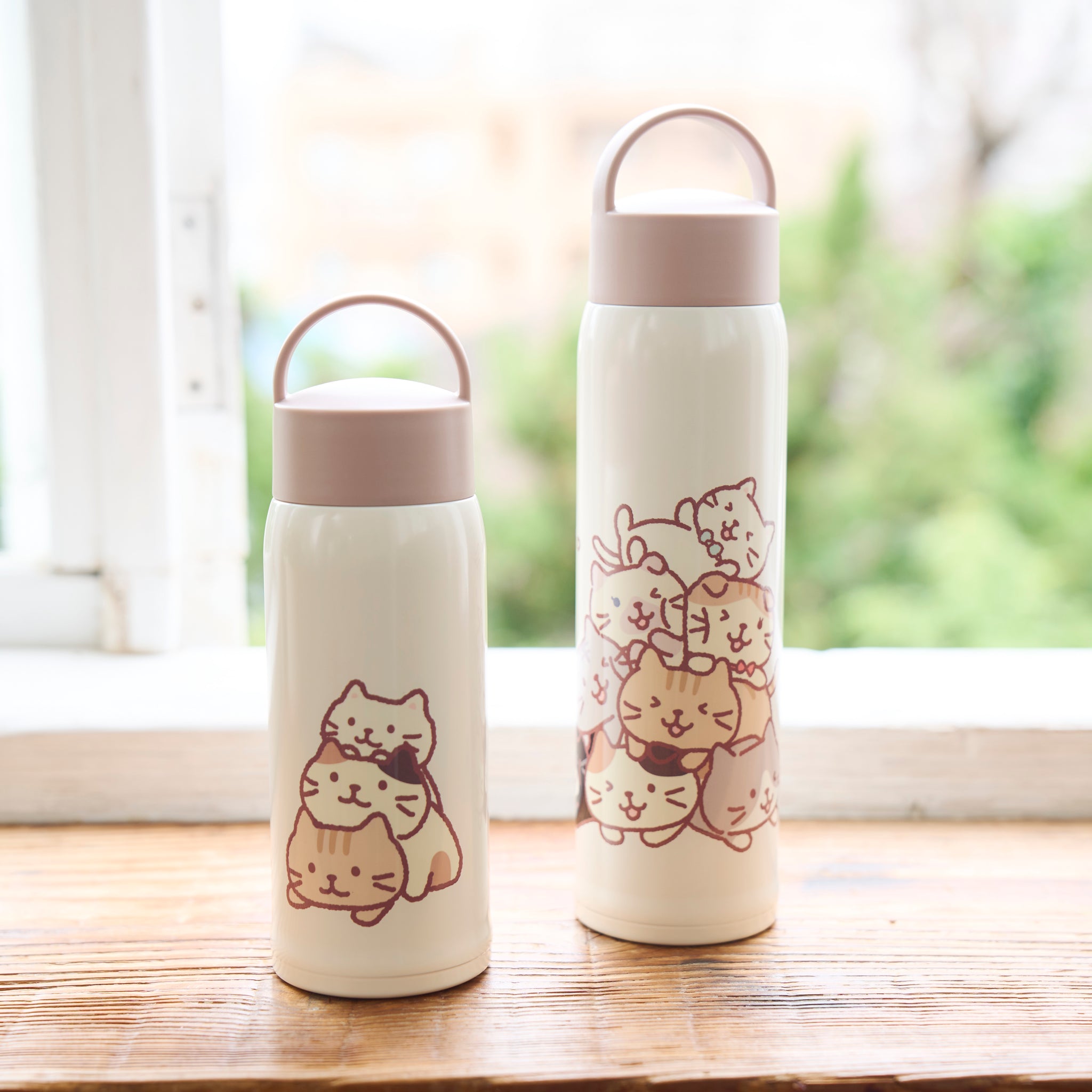ふくふくにゃんこ むぎゅっとにゃんこハンドル付きステンレスボトル