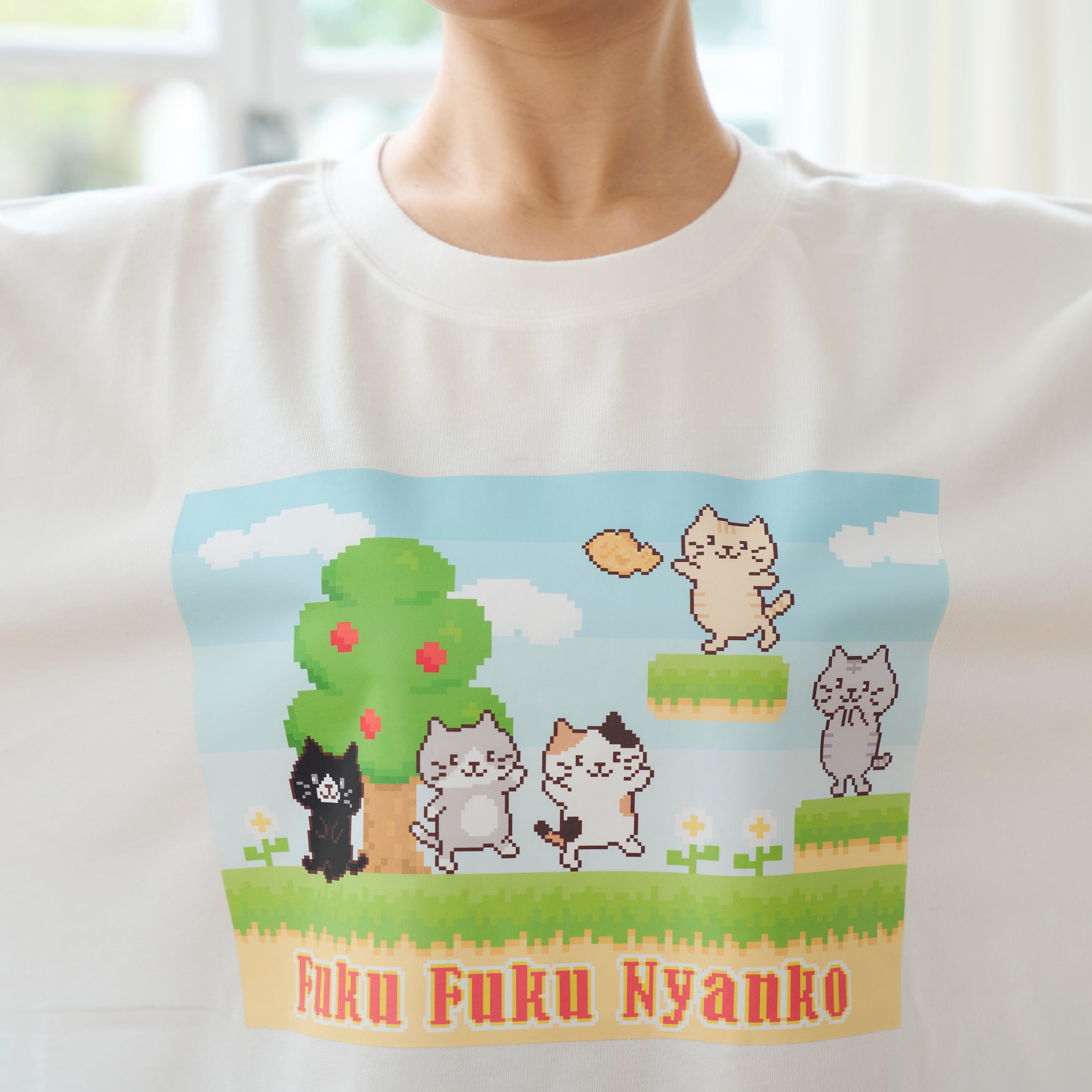 ふくふくにゃんこ 異世界転生 Tシャツ【WEB限定】 – HAPiNS online shop