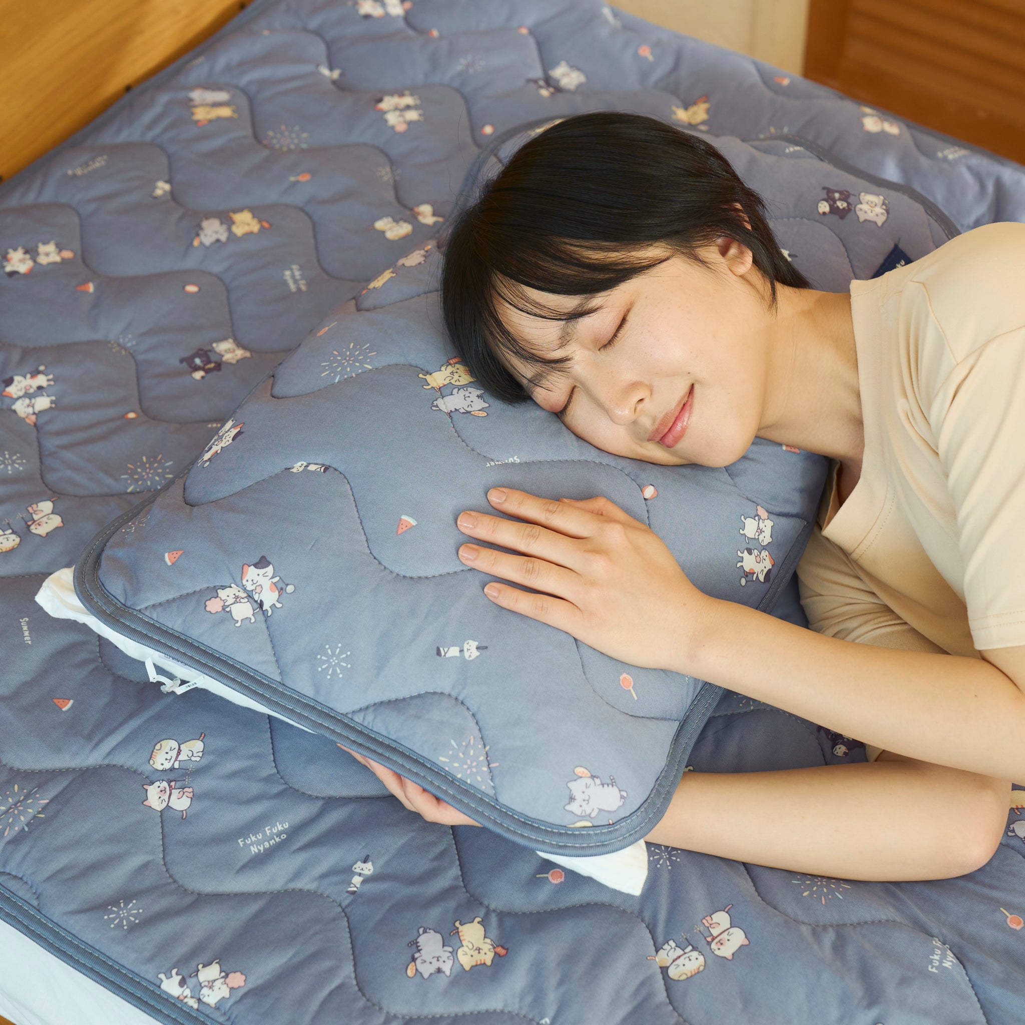 ふくふくにゃんこ 縁日 接触冷感 ピローパッド – HAPiNS online shop