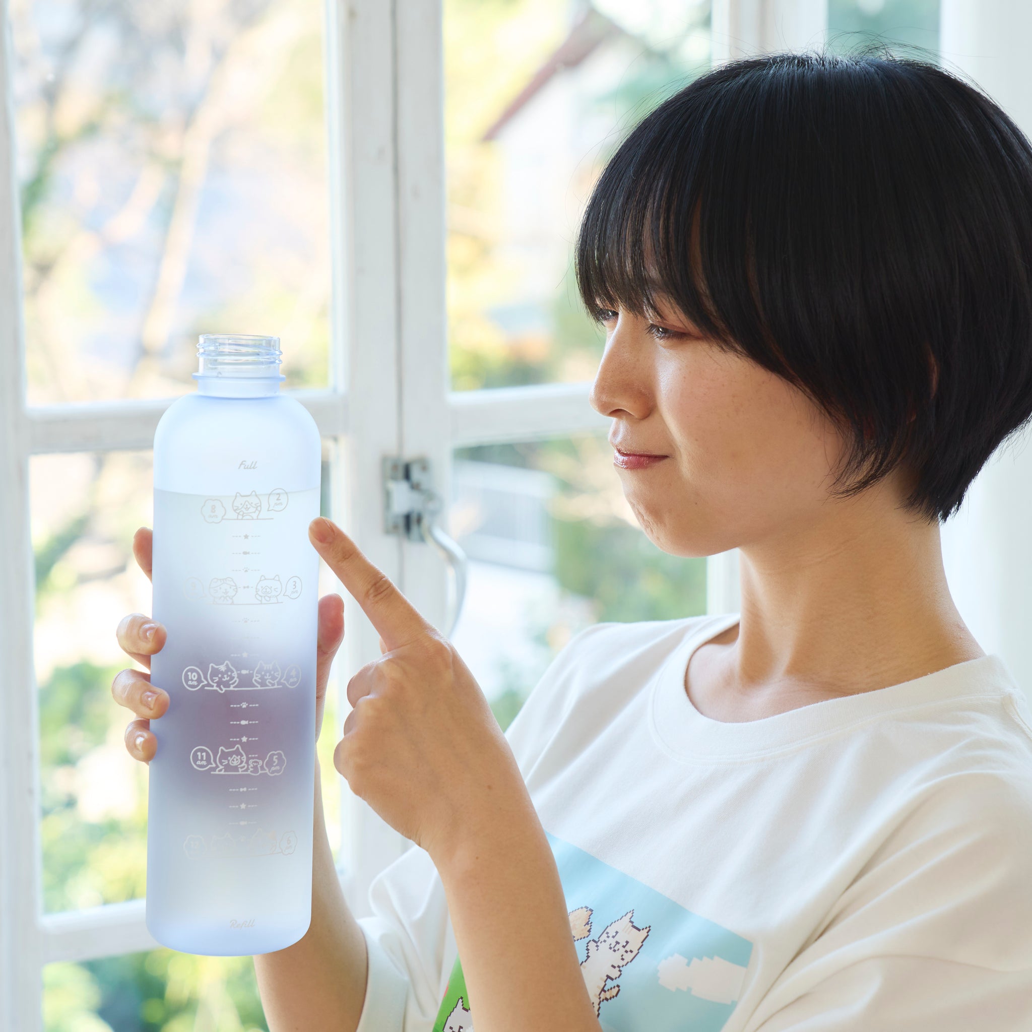 ふくふくにゃんこ くすみカラー ウォーター ボトル 1000ml – HAPiNS