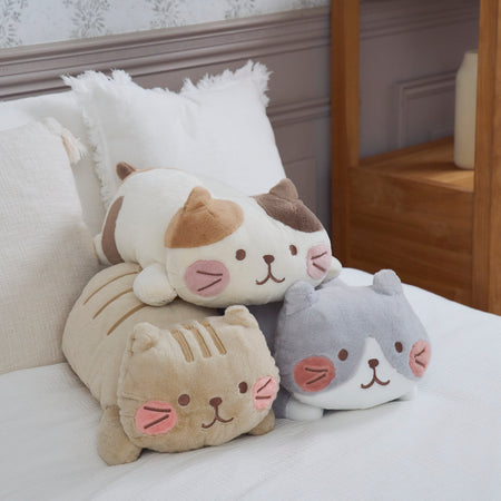 ふくふくにゃんこ まんまるほっぺ寝そべりクッション 【WEB限定】【海外向け商品】