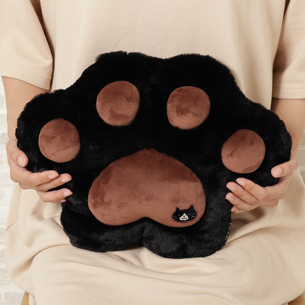 Fuku Fuku Nyankoクロ助肉球クッション – HAPiNS online shop