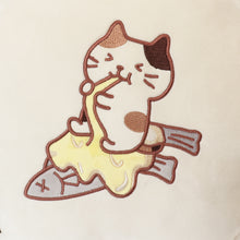  ふくふくにゃんこ ミケランジェロ肉球クッション
