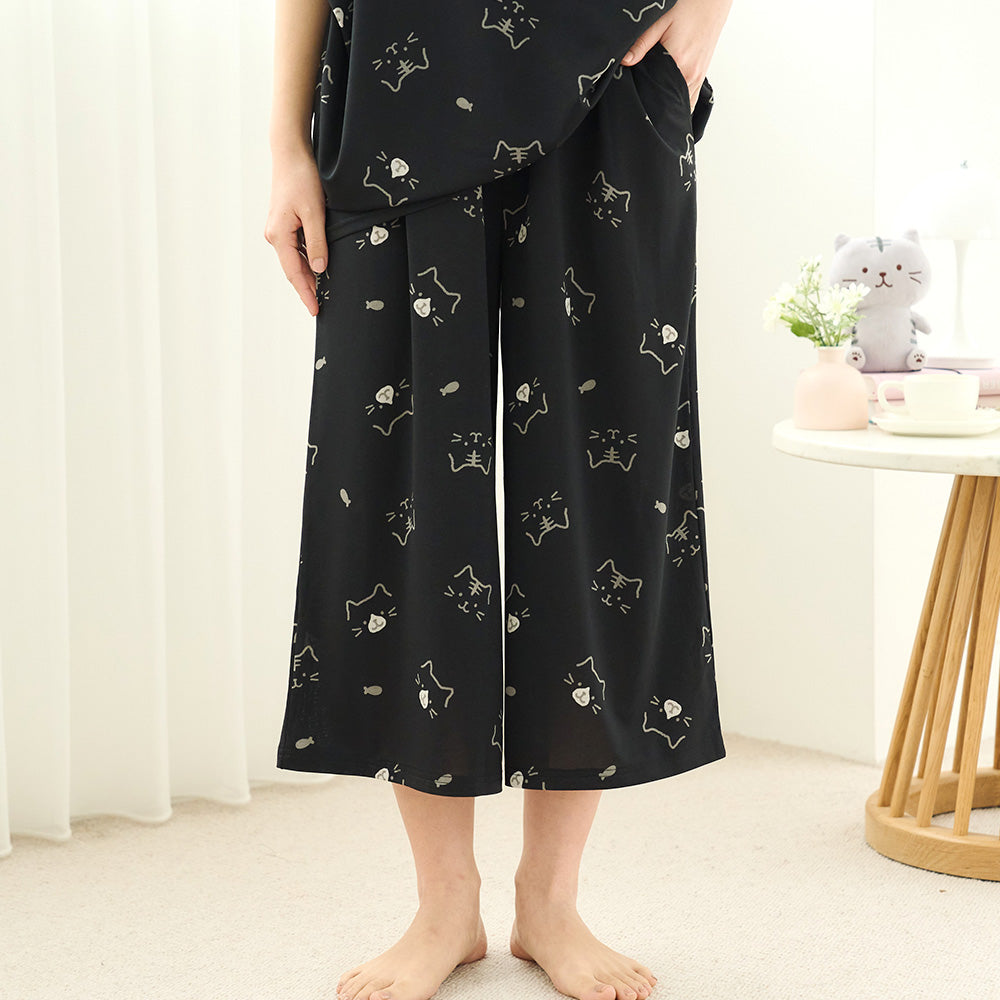 ふくふくにゃんこ ひんにゃりフェイス7分丈パンツ（M～L） – HAPiNS