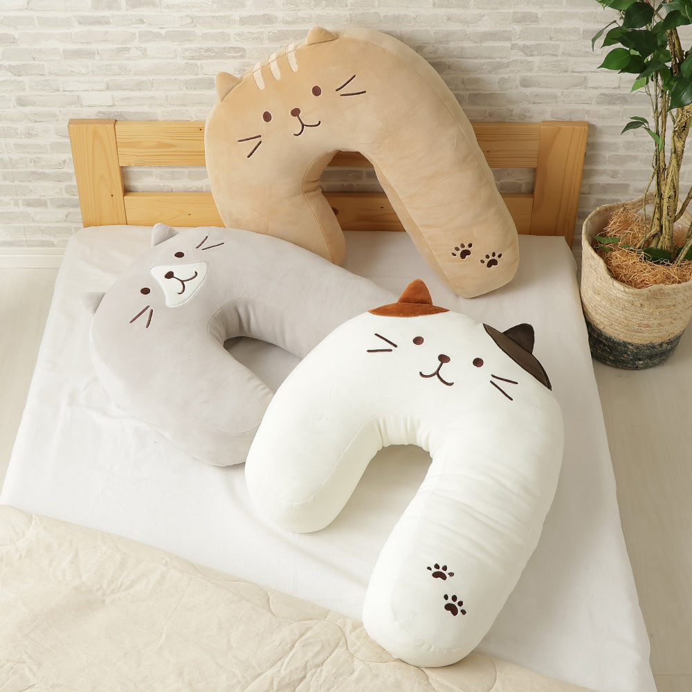 再入荷】ふくふくにゃんこ くっつきにゃんこ抱き枕【WEB限定