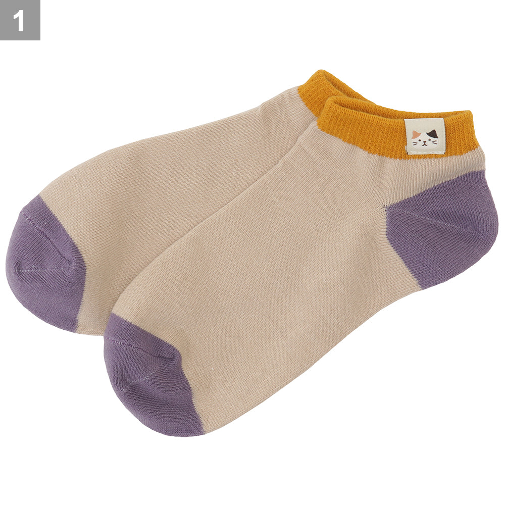 ふくふくにゃんこ 吸湿発熱タグ付きスニーカーソックス – HAPiNS