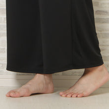  シルキーストレッチパンツ
