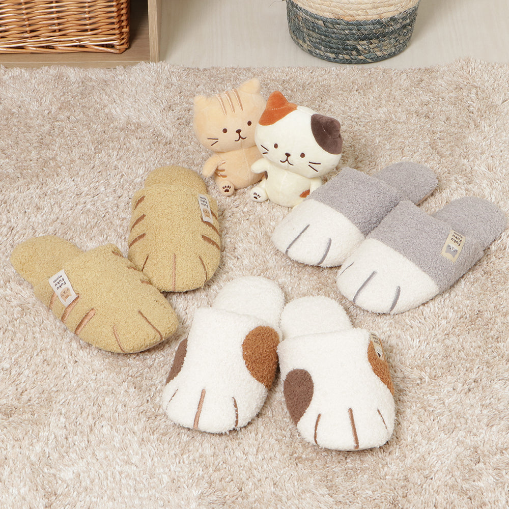 ふくふくにゃんこ にゃりきりスリッパ – HAPiNS online shop