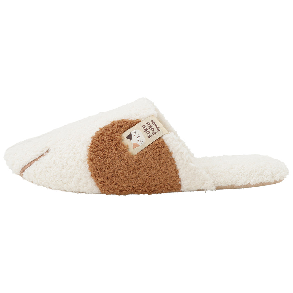 ふくふくにゃんこ にゃりきりスリッパ – HAPiNS online shop