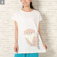  カワウソTシャツ
